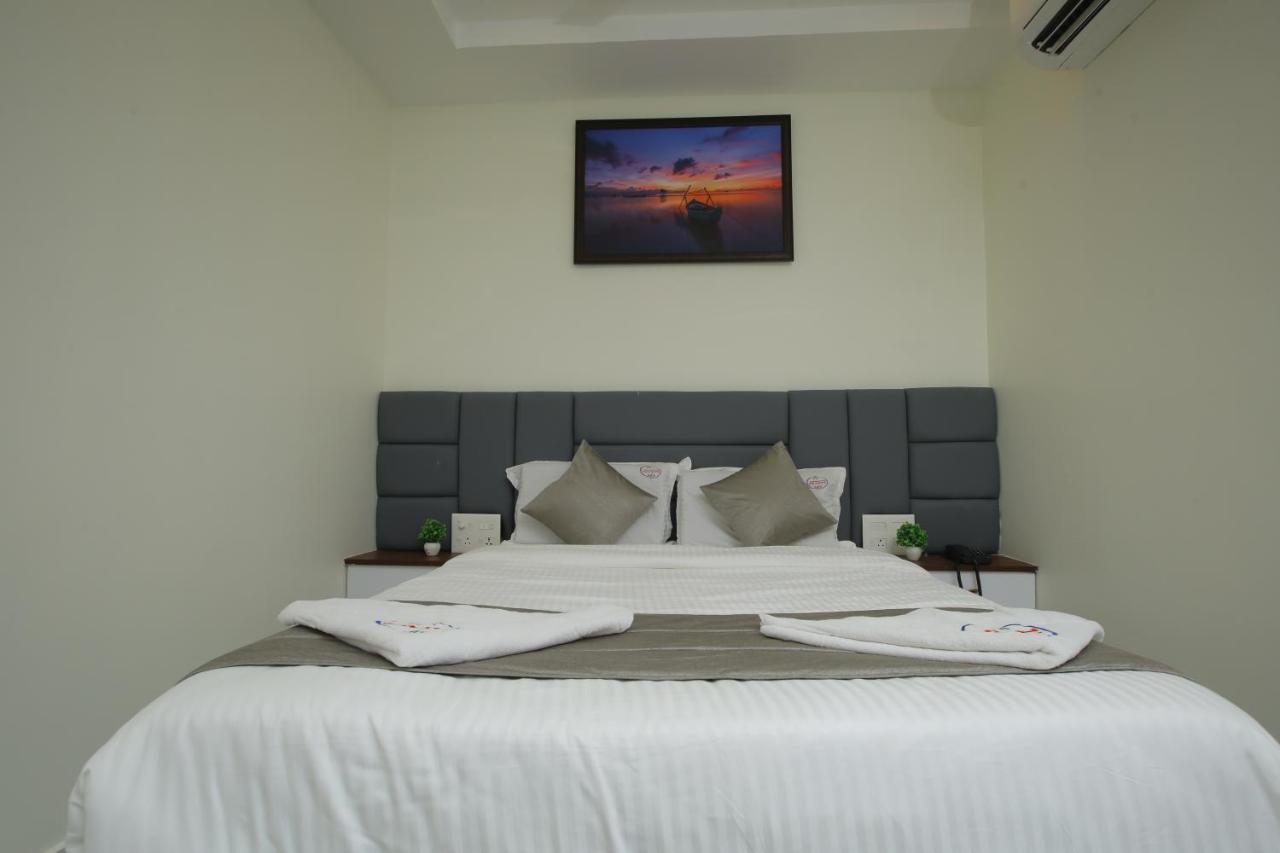 Radha Rani Residency Hotel Khammam Exterior foto
